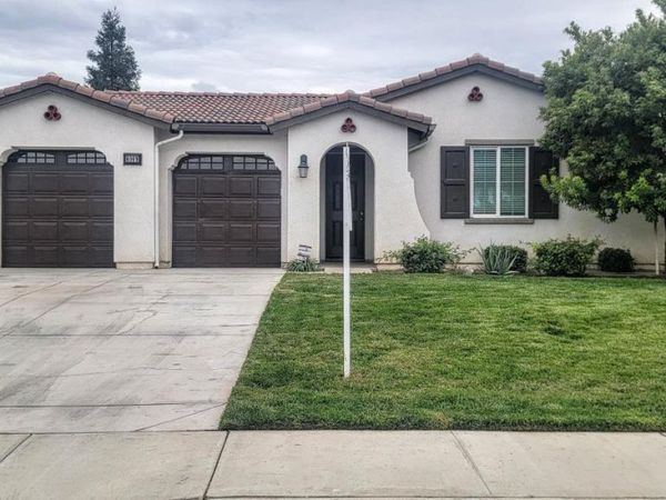 6009 Moonstone Peak Drive, Bakersfield, CA 93313