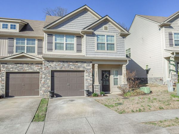 1051 Chatsworth Dr, Old Hickory, TN 37138