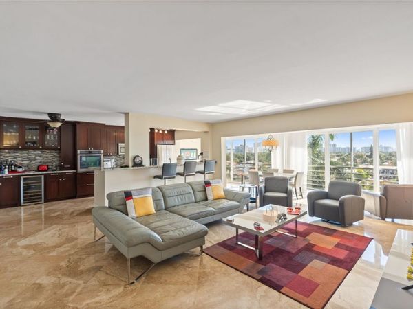 3050 NE 47th Ct, Unit 606, Fort Lauderdale, FL 33308