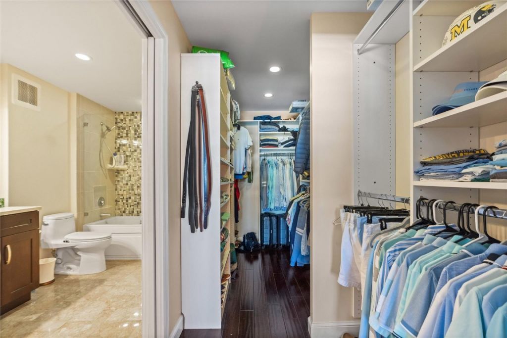 3050 NE 47th Court, Unit 606, Fort Lauderdale, FL 33308 Photo