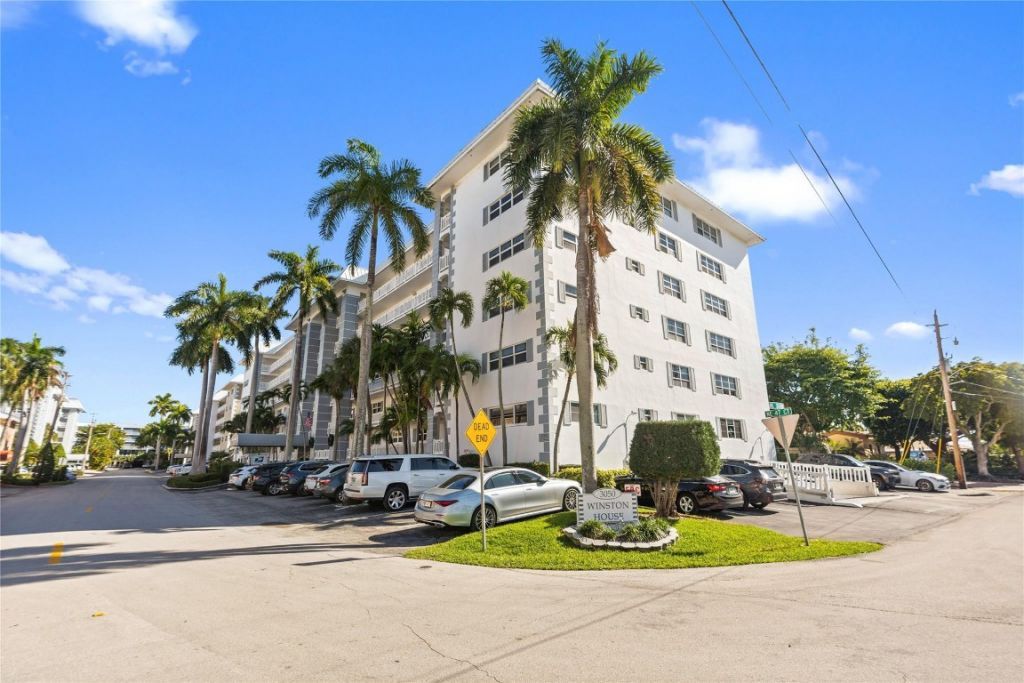 3050 NE 47th Court, Unit 606, Fort Lauderdale, FL 33308 Photo