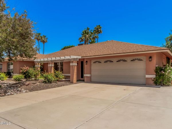 837 W KEATING Avenue, Mesa, AZ 85210