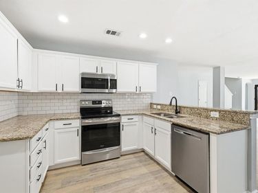 10733 Kittering Trail, Fort Worth, TX 76052