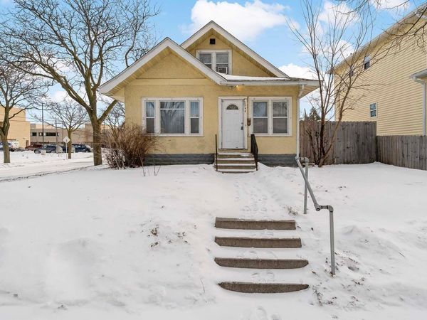 1344 Knox Avenue N, Minneapolis, MN 55411