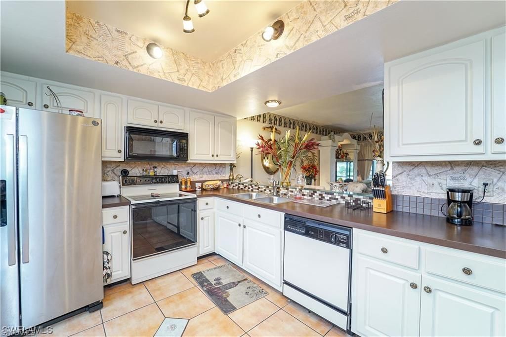 505 SW 47th Ter, Unit 104, Cape Coral, FL 33914 Photo