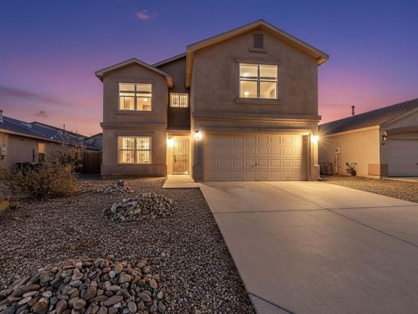 43 Avenida Jardin, Los Lunas, NM 87031