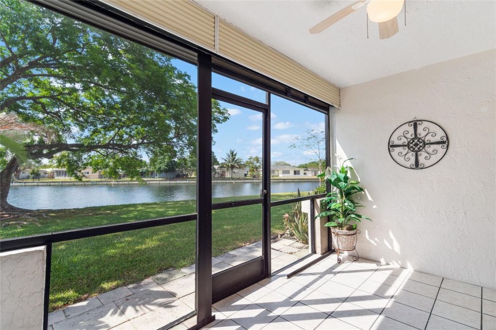 9676 W Mcnab Road, Unit 110, Fort Lauderdale, FL 33321 Photo