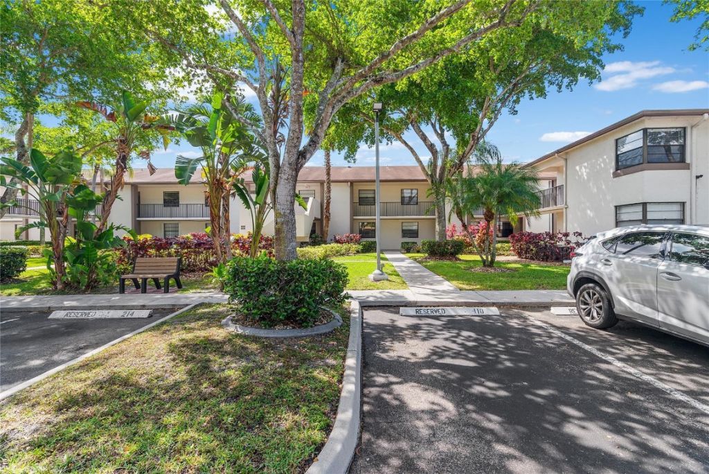 9676 W Mcnab Road, Unit 110, Fort Lauderdale, FL 33321 Photo