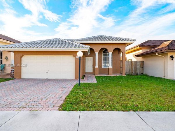 15474 SW 32nd Ter, Miami, FL 33185