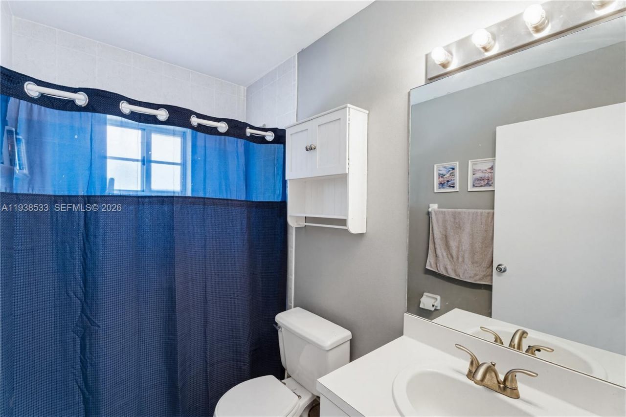 15474 SW 32nd Ter, Miami, FL 33185 Photo