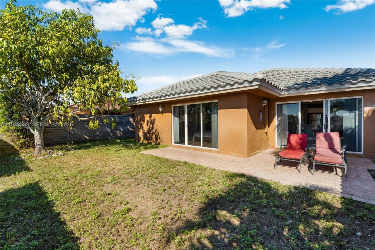 15474 SW 32nd Ter, Miami, FL 33185 Photo