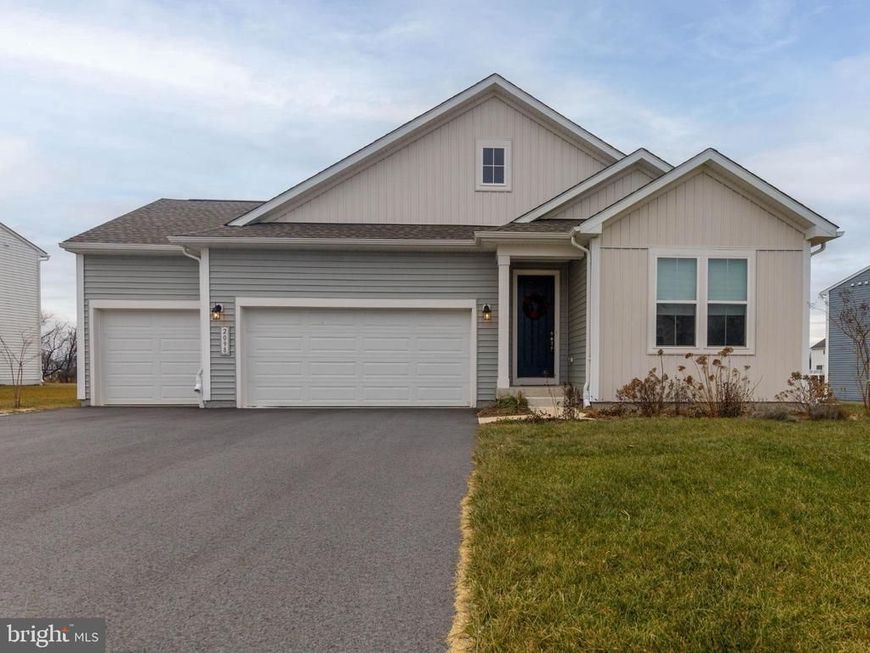 2098 Mandarin Dr., Chambersburg, PA 17202 Main Photo