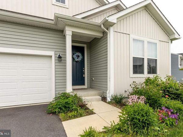2098 MANDARIN DRIVE, CHAMBERSBURG, PA 17202