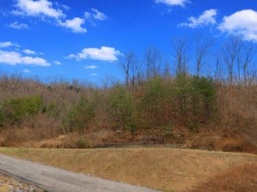 Lot 16 E Keyser Heights Drive, Pikeville, KY 41501