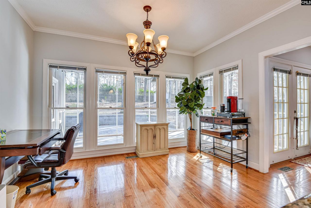 605 Whitewood Way Photo 10