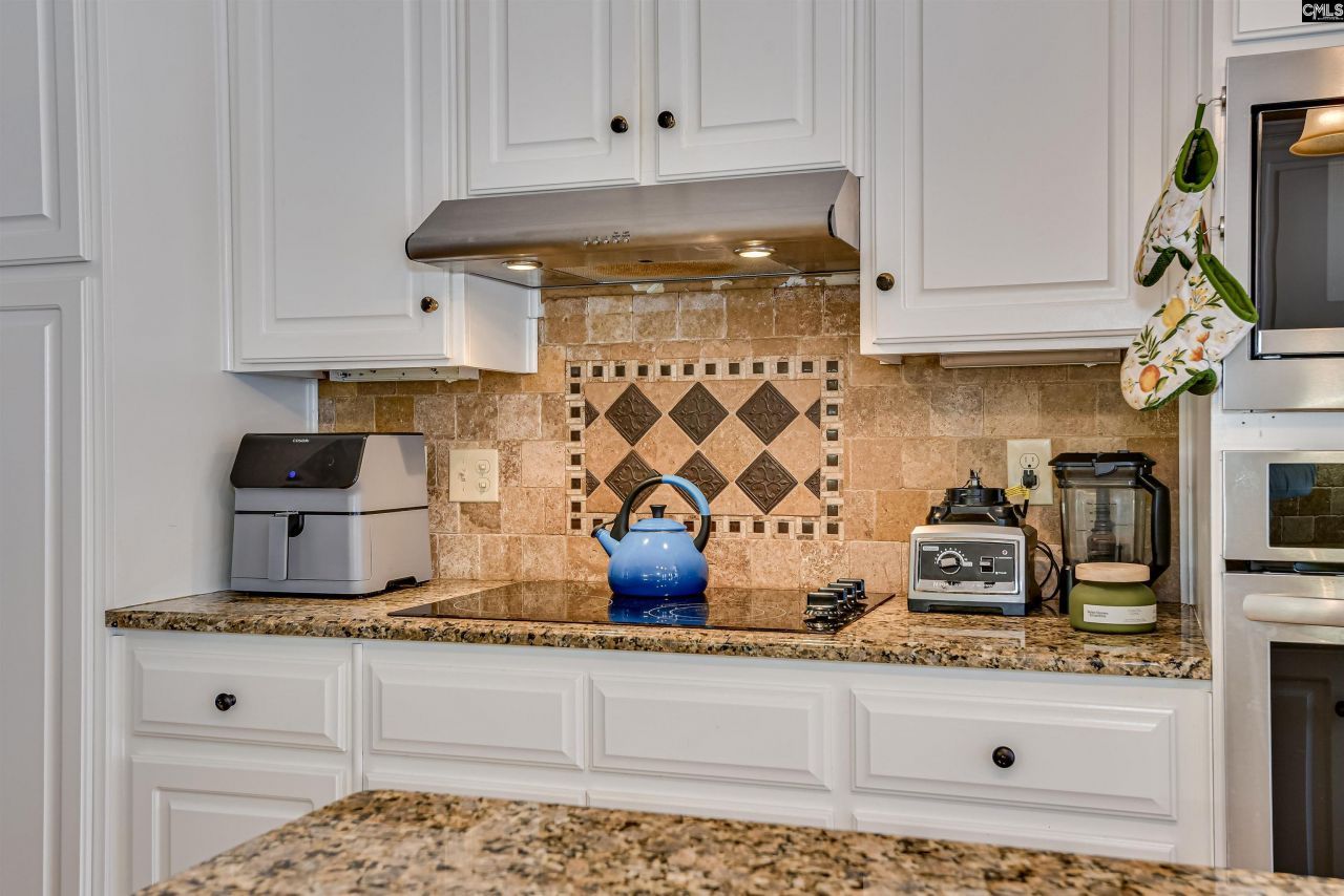 605 Whitewood Way Photo 13