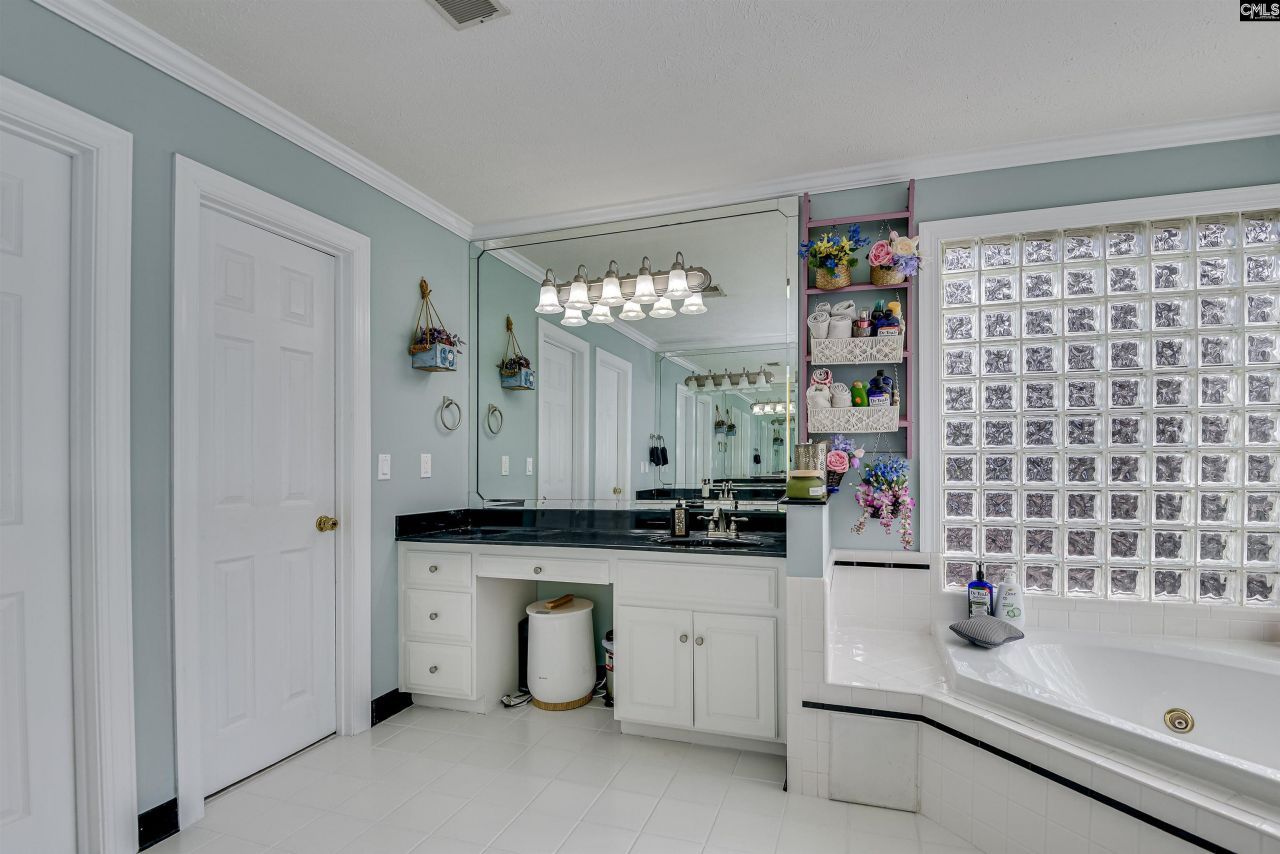 605 Whitewood Way Photo 27