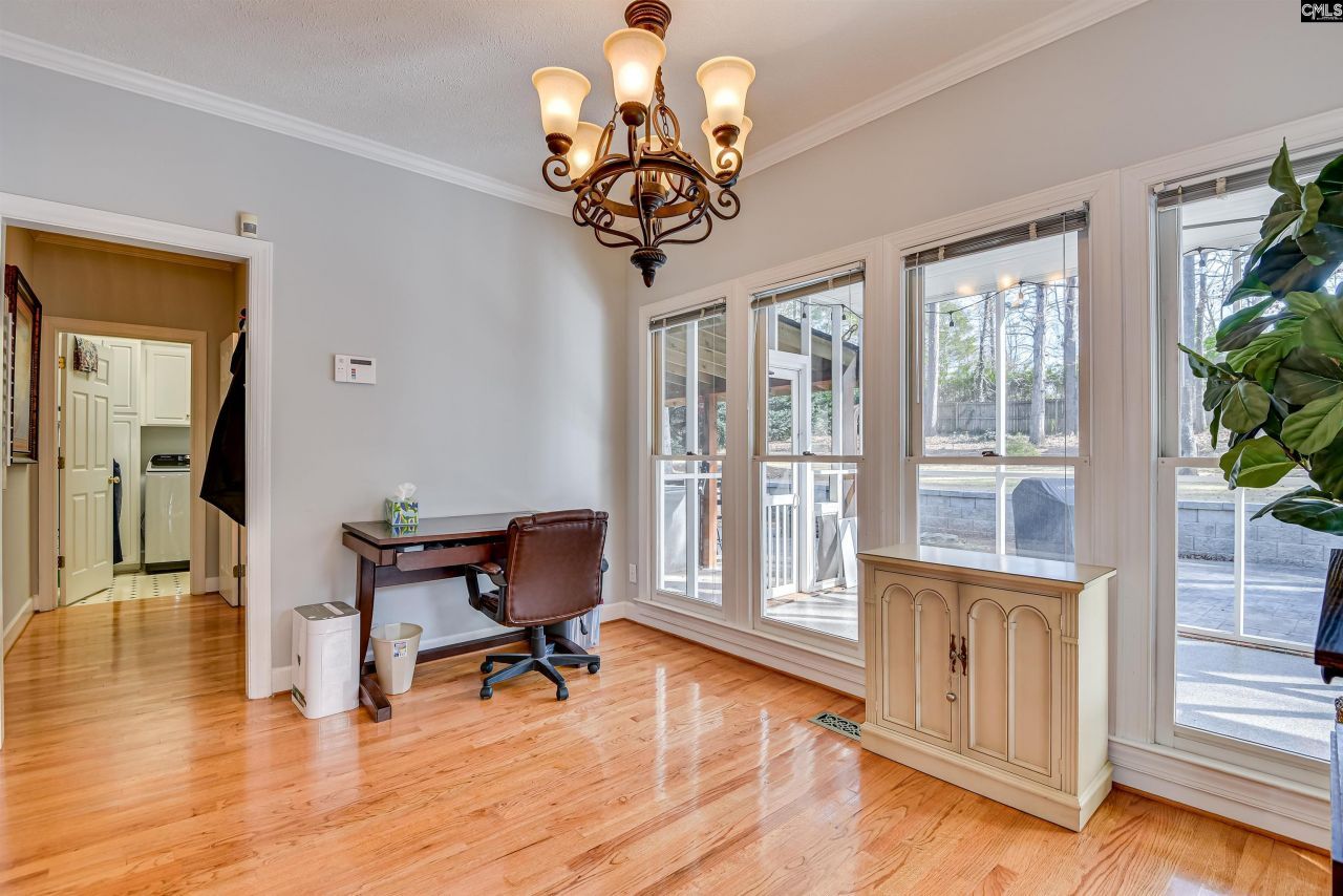 605 Whitewood Way Photo 9