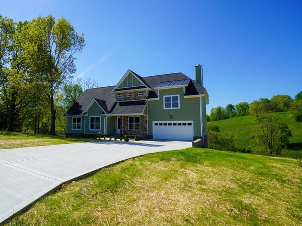 3035 Wixtown Rd, Westmoreland, TN 37186