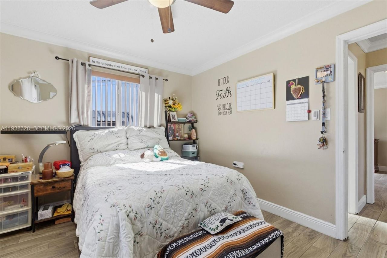 5723 NW 87th Ave, Tamarac, FL 33321 Photo