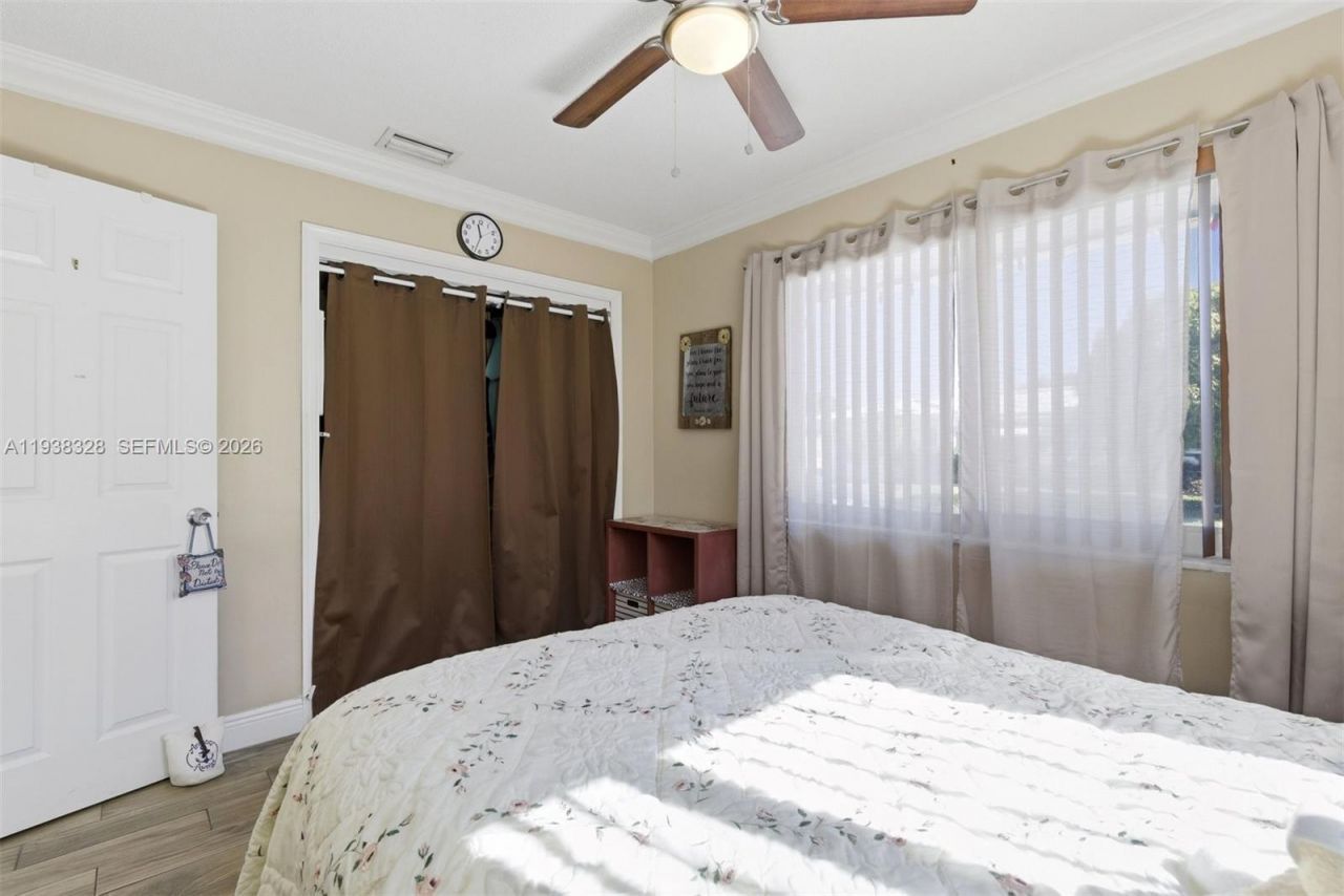 5723 NW 87th Ave, Tamarac, FL 33321 Photo