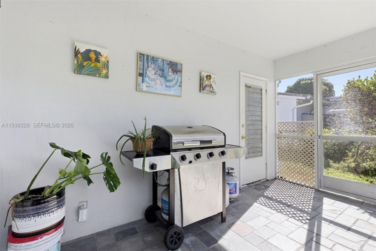 5723 NW 87th Ave, Tamarac, FL 33321 Photo