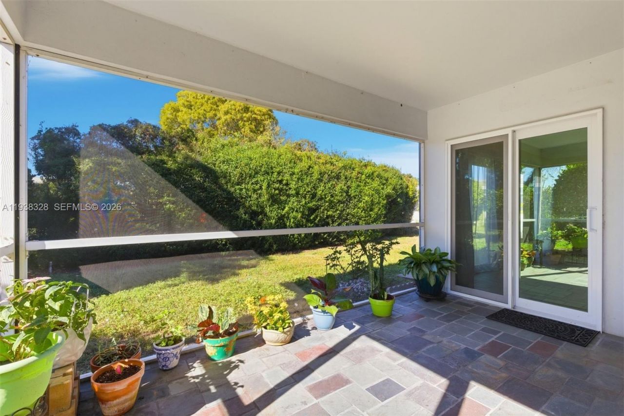 5723 NW 87th Ave, Tamarac, FL 33321 Photo