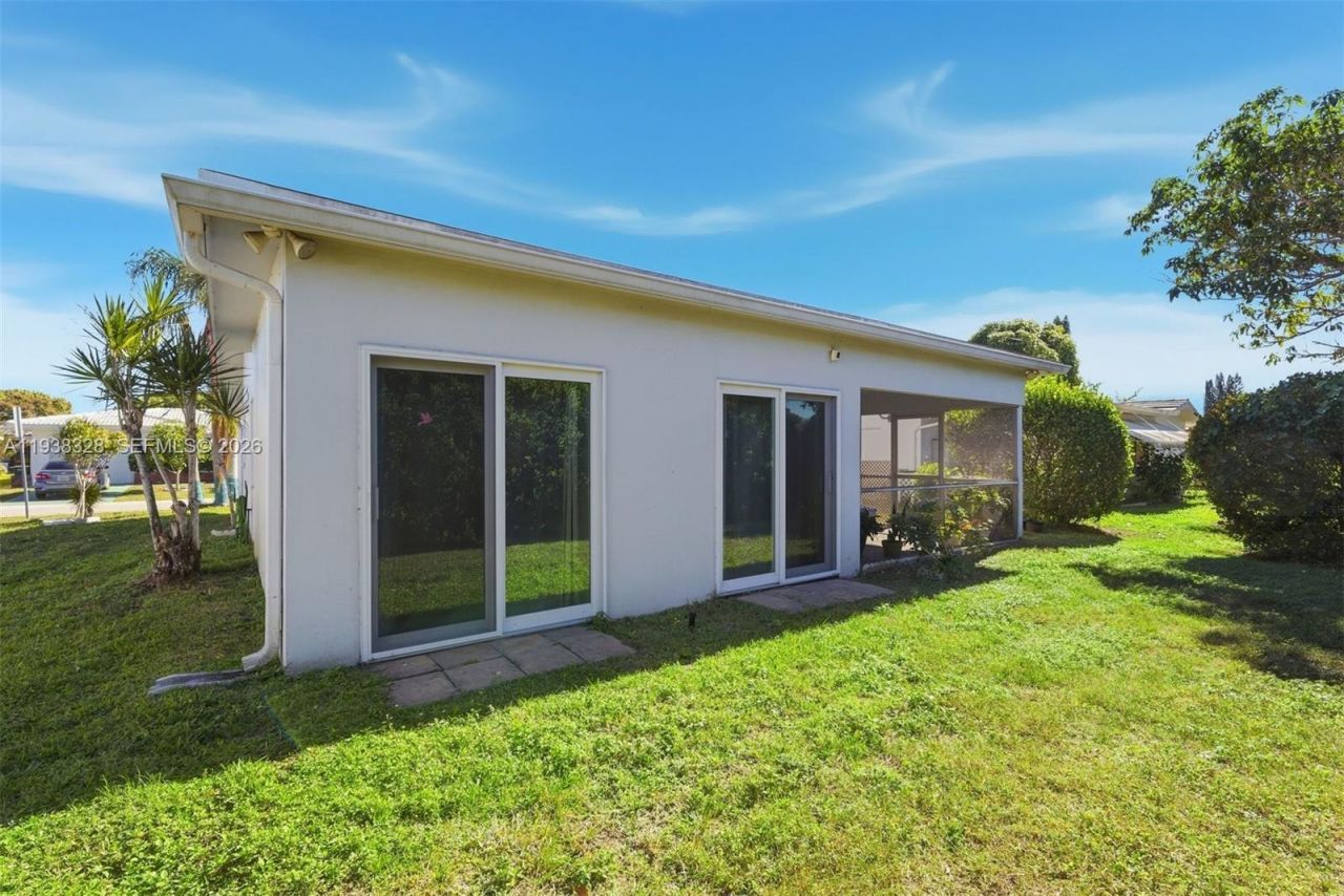 5723 NW 87th Ave, Tamarac, FL 33321 Photo