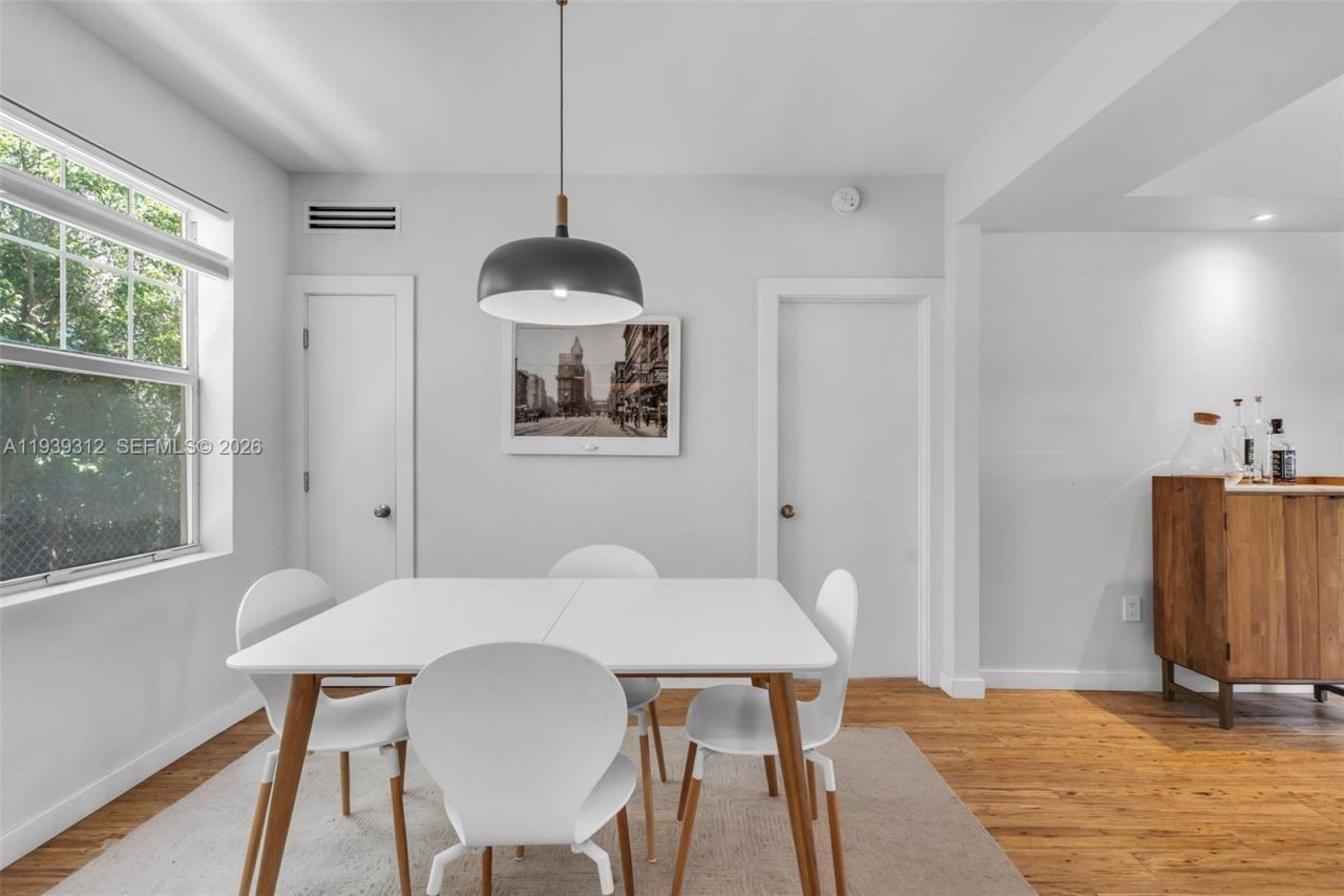 810 11th Street, Unit 102, Miami Beach, FL 33139 Photo