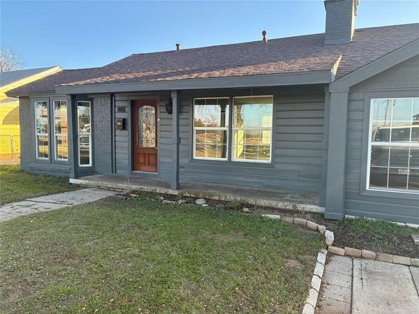 6329 Calmont Avenue , Fort Worth, TX 76116