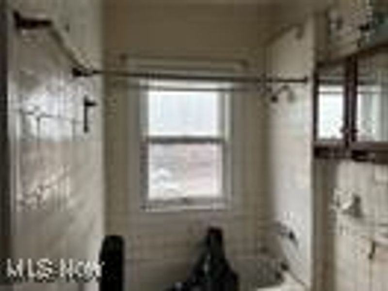 2744 Mayfield Road, Cleveland, OH 44106 Photo 13