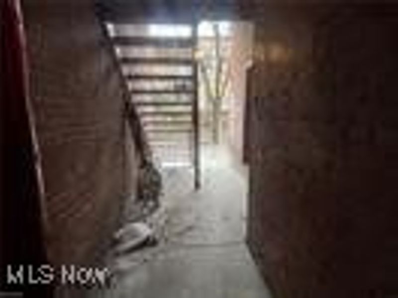 2744 Mayfield Road, Cleveland, OH 44106 Photo 22