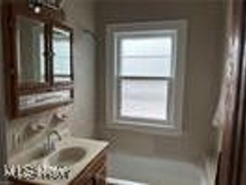 2744 Mayfield Road, Cleveland, OH 44106 Photo 5