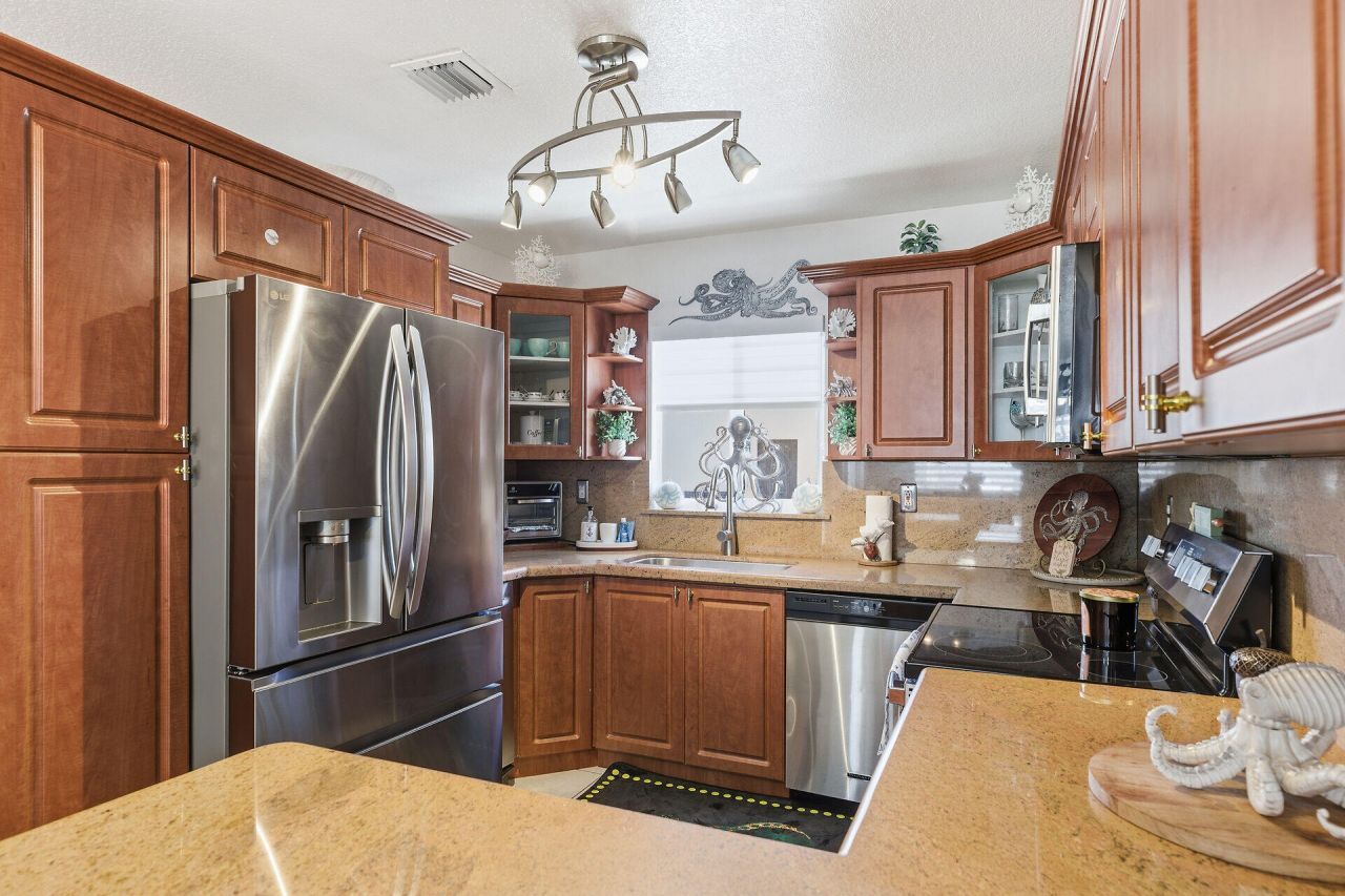 71 Coral Drive, Key Largo, FL 33037 Photo