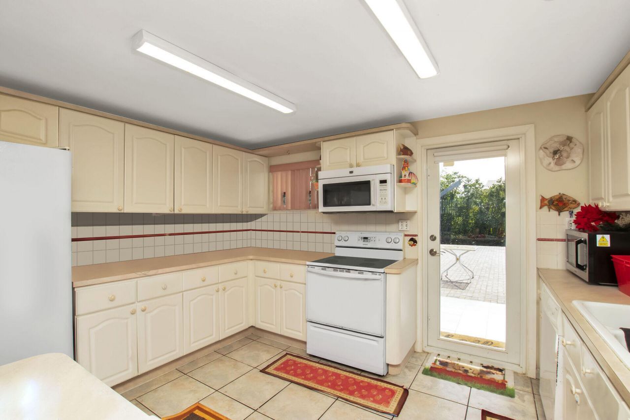 71 Coral Drive, Key Largo, FL 33037 Photo