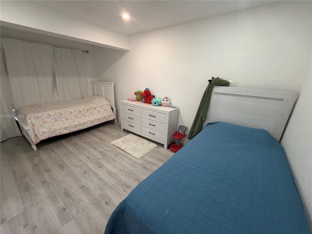 660 SW 30th Ter, Fort Lauderdale, FL 33312 Photo