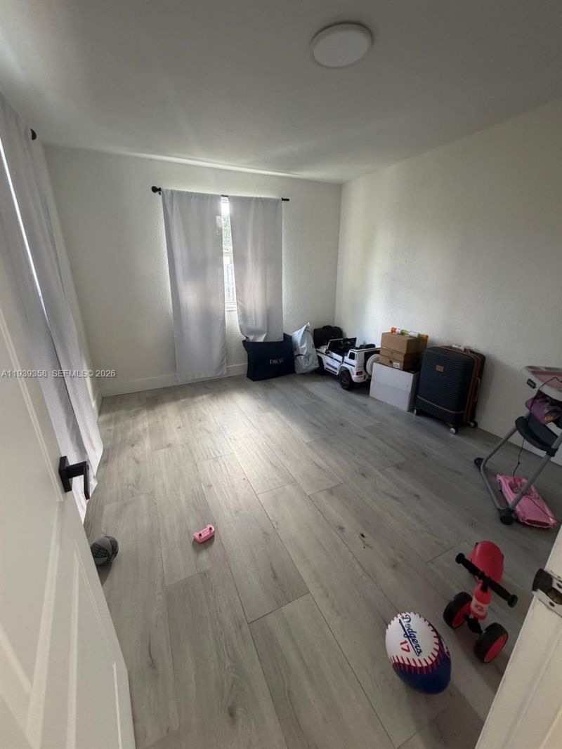 660 SW 30th Ter, Fort Lauderdale, FL 33312 Photo