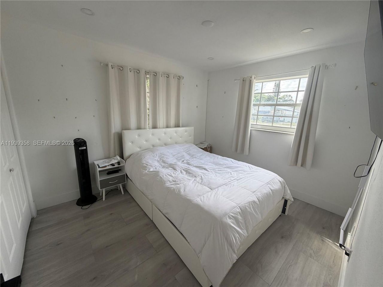 660 SW 30th Ter, Fort Lauderdale, FL 33312 Photo