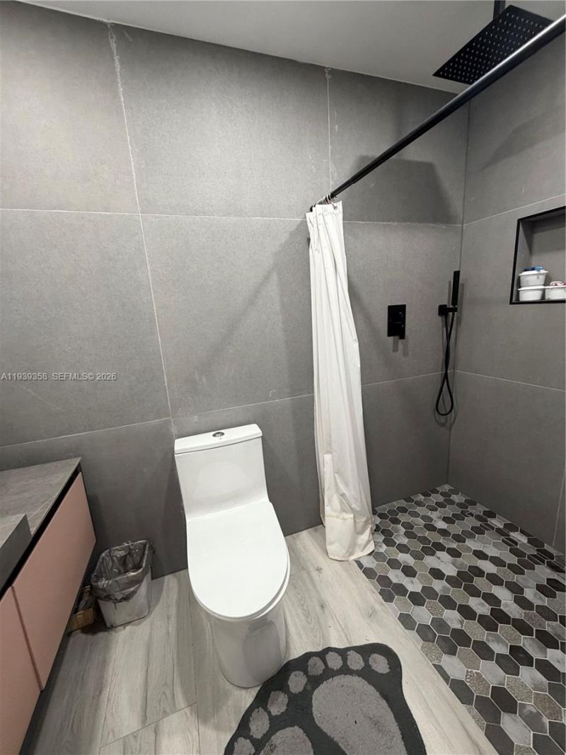 660 SW 30th Ter, Fort Lauderdale, FL 33312 Photo