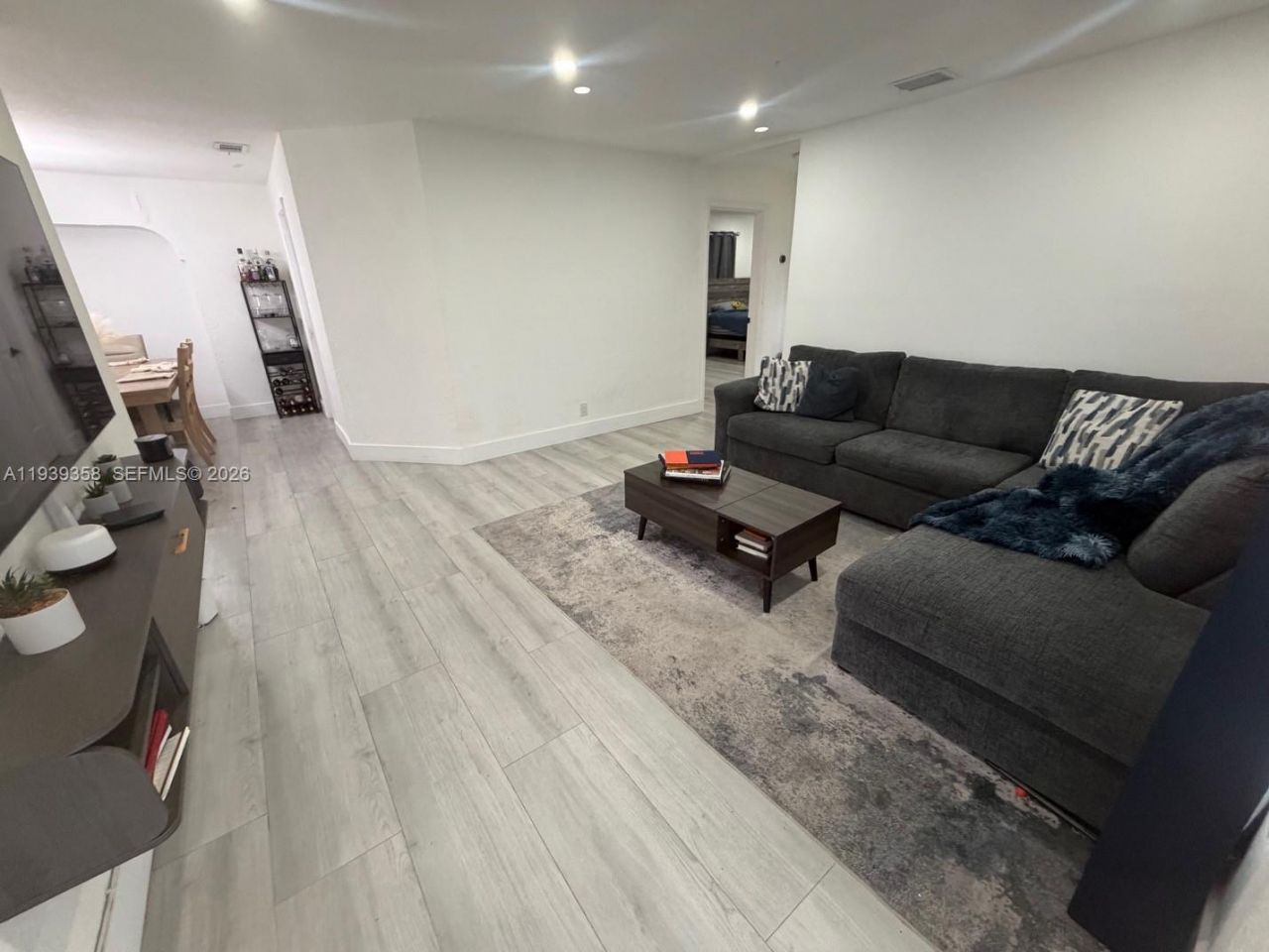 660 SW 30th Ter, Fort Lauderdale, FL 33312 Photo