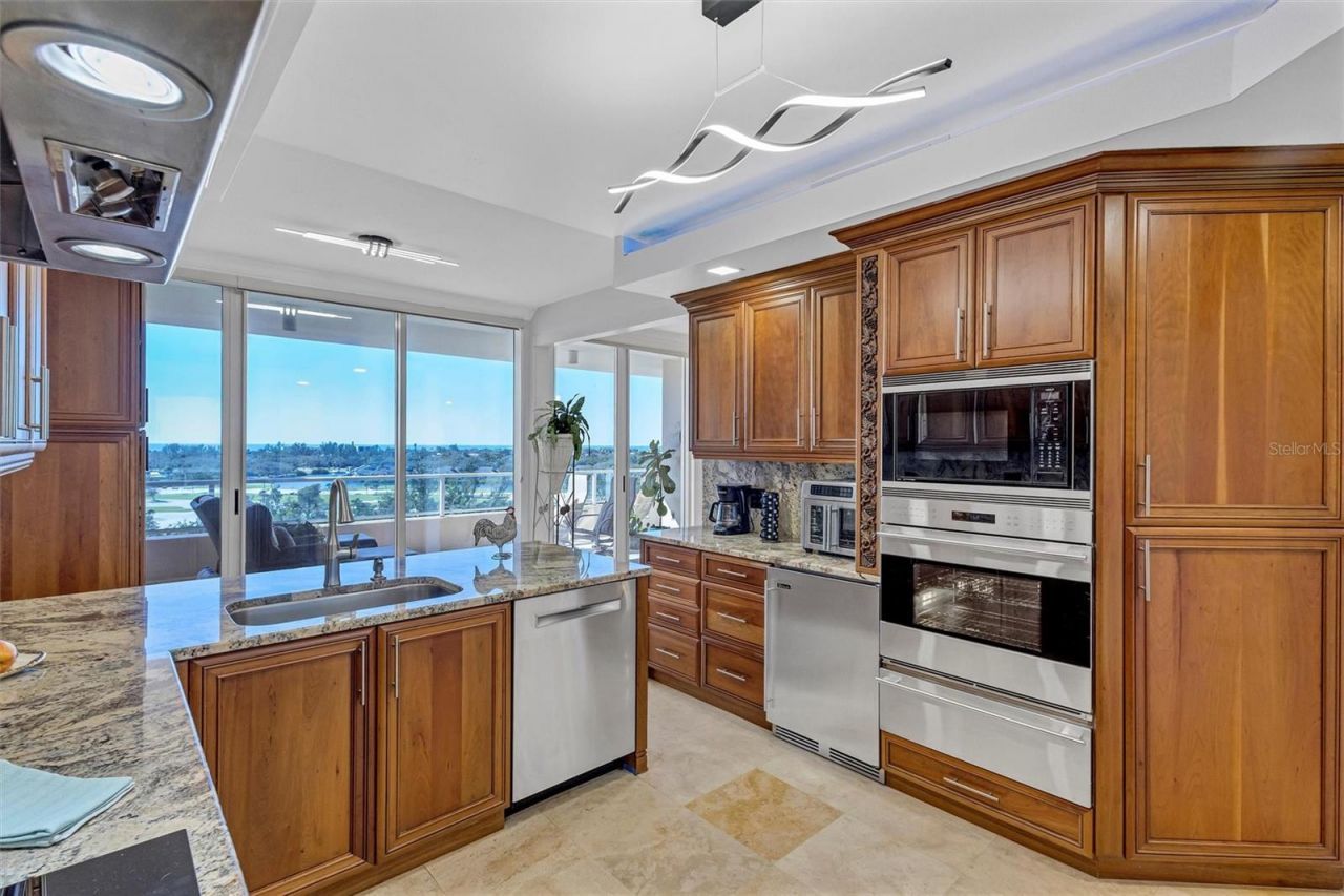 3060 Grand Bay Boulevard, Unit 174, Longboat Key, FL 34228 Photo