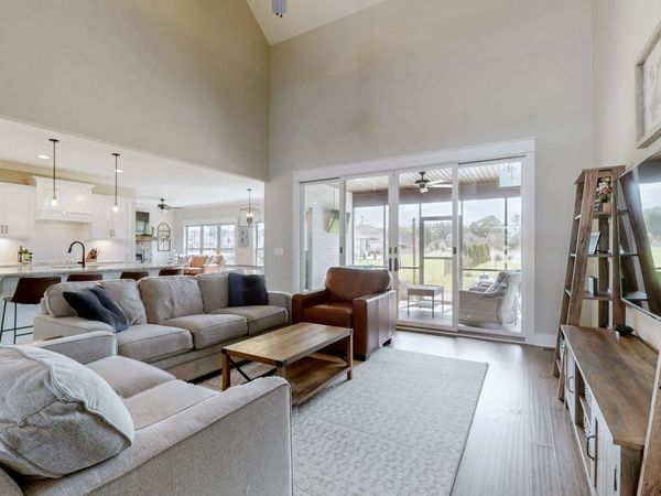 1236 Alex Walker Dr, Christiana, TN 37037