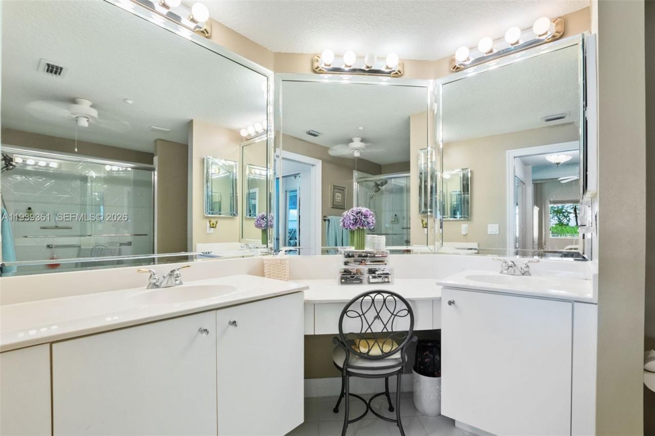 7623 Southampton Ter, Unit 204, Tamarac, FL 33321 Photo