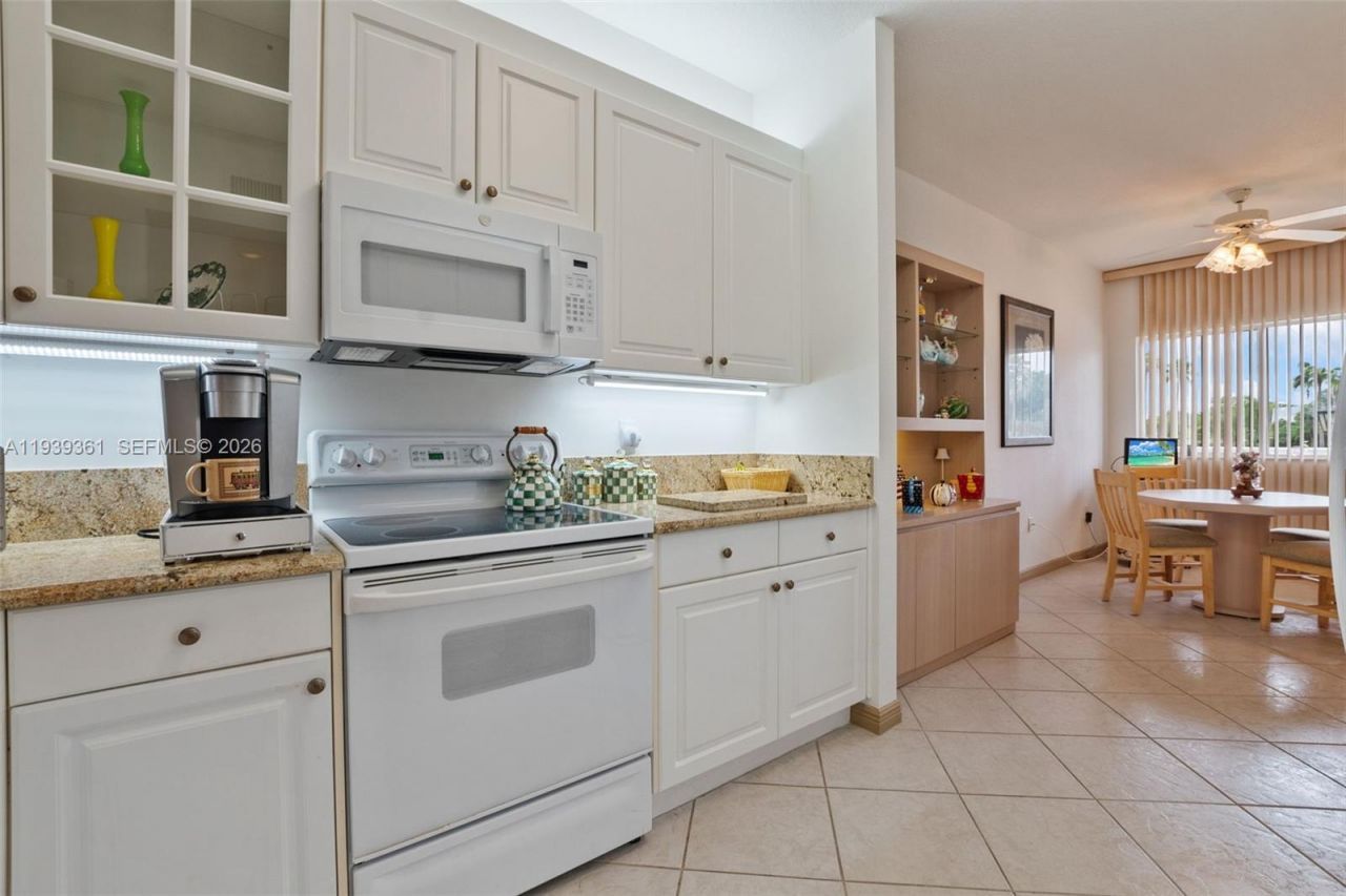 7623 Southampton Ter, Unit 204, Tamarac, FL 33321 Photo