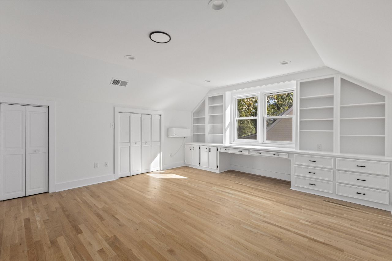 1019 Royalist Road Photo 25