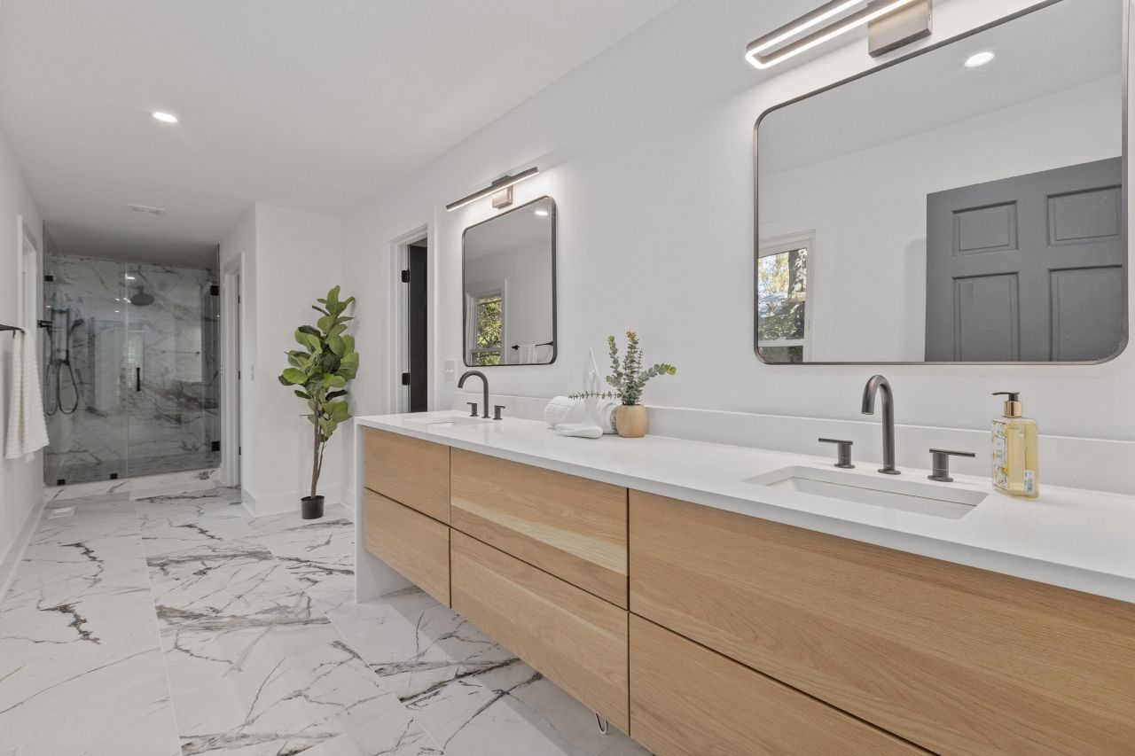 1019 Royalist Road Photo 31