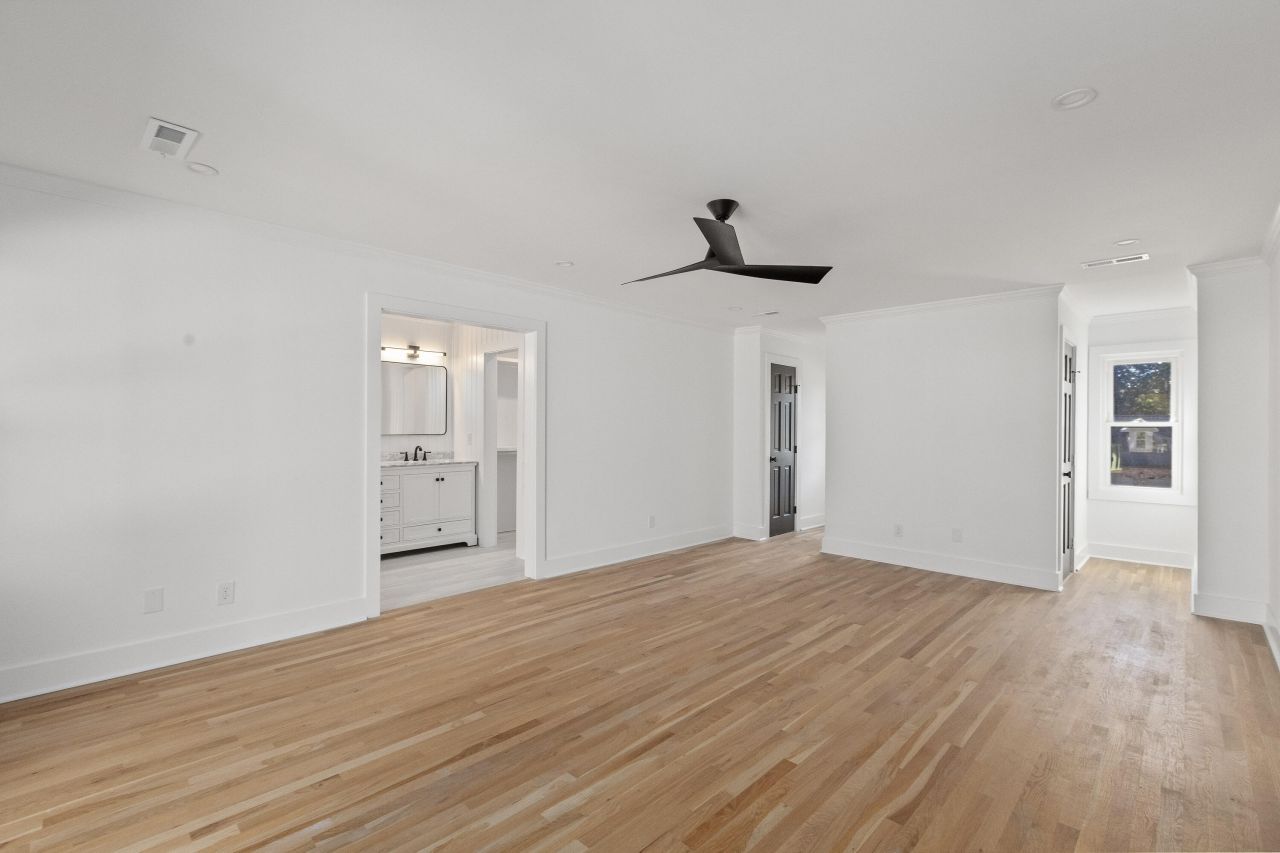 1019 Royalist Road Photo 36