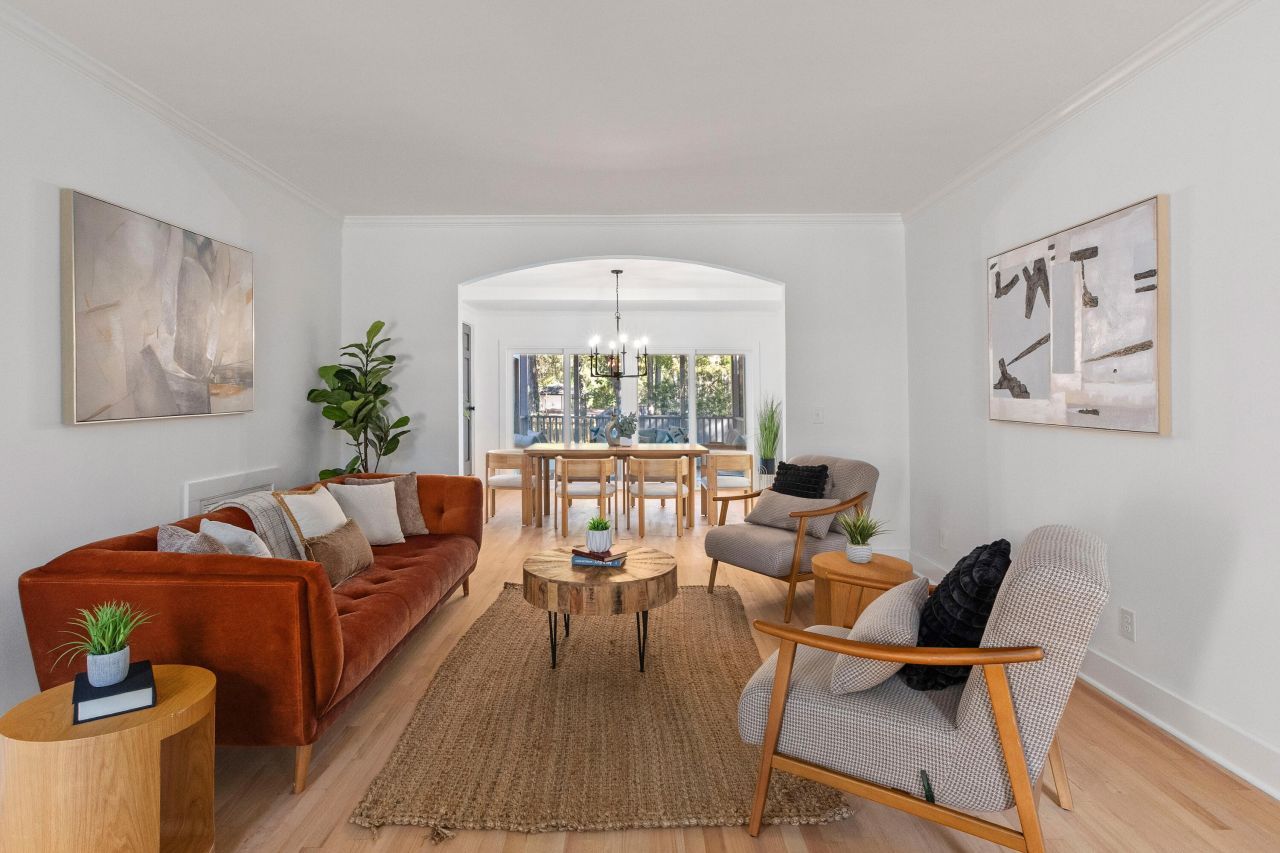 1019 Royalist Road Photo 9