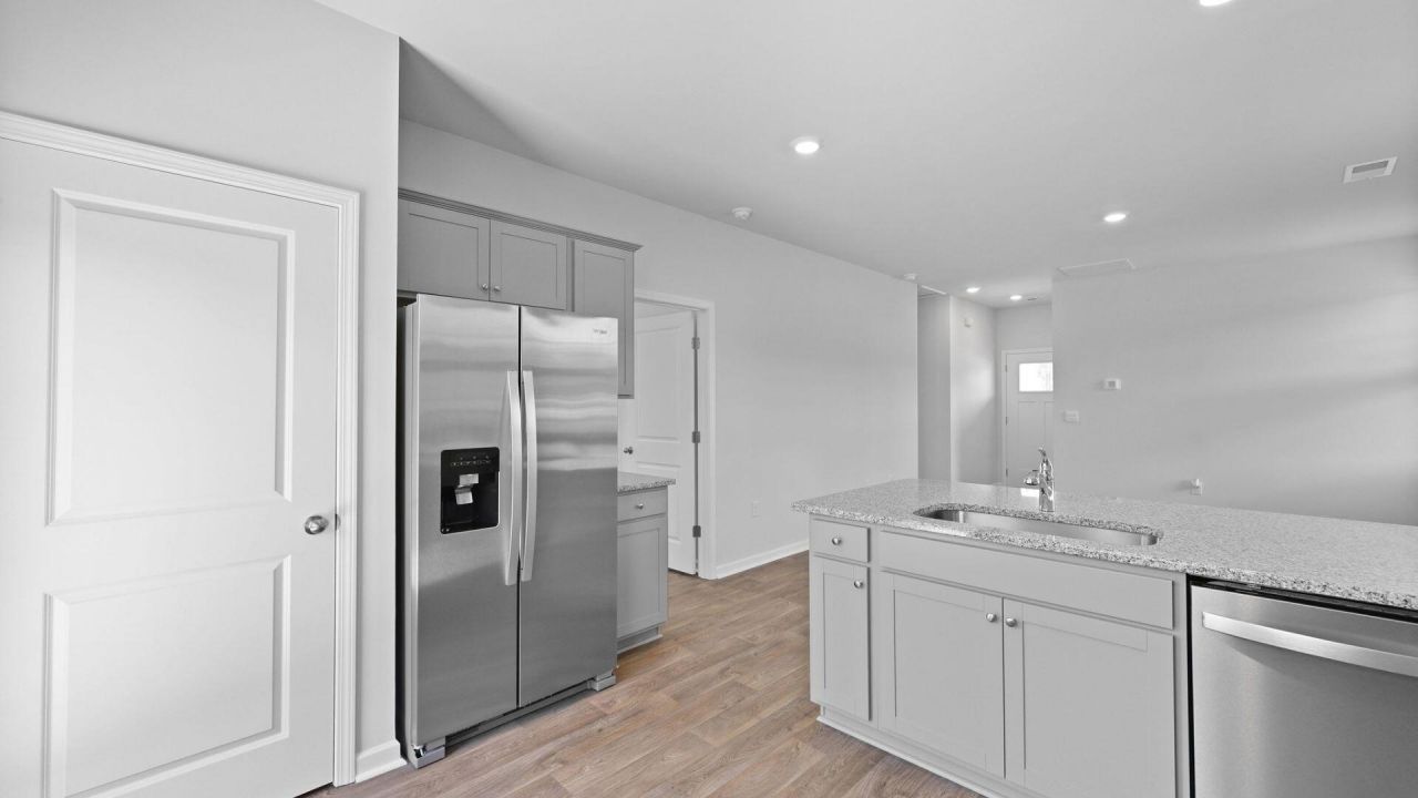 1091 Refuge Way Photo 10