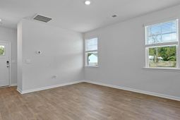 1091 Refuge Way photo 4